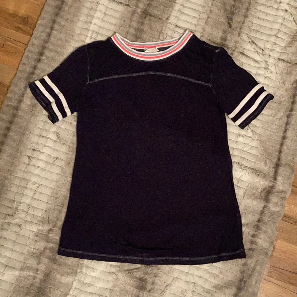 Just be… | Ringer Tee - Picture 2 of 4